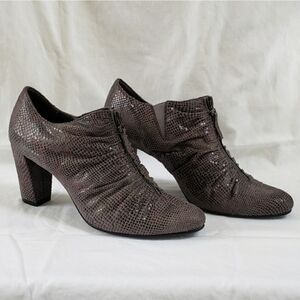 Areosoles Fortunate Snakeskin Style Heels Booties